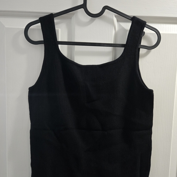 Express Womens Fitted Black Ribbed Swester Tank Top Size Small - Picture 4 of 4